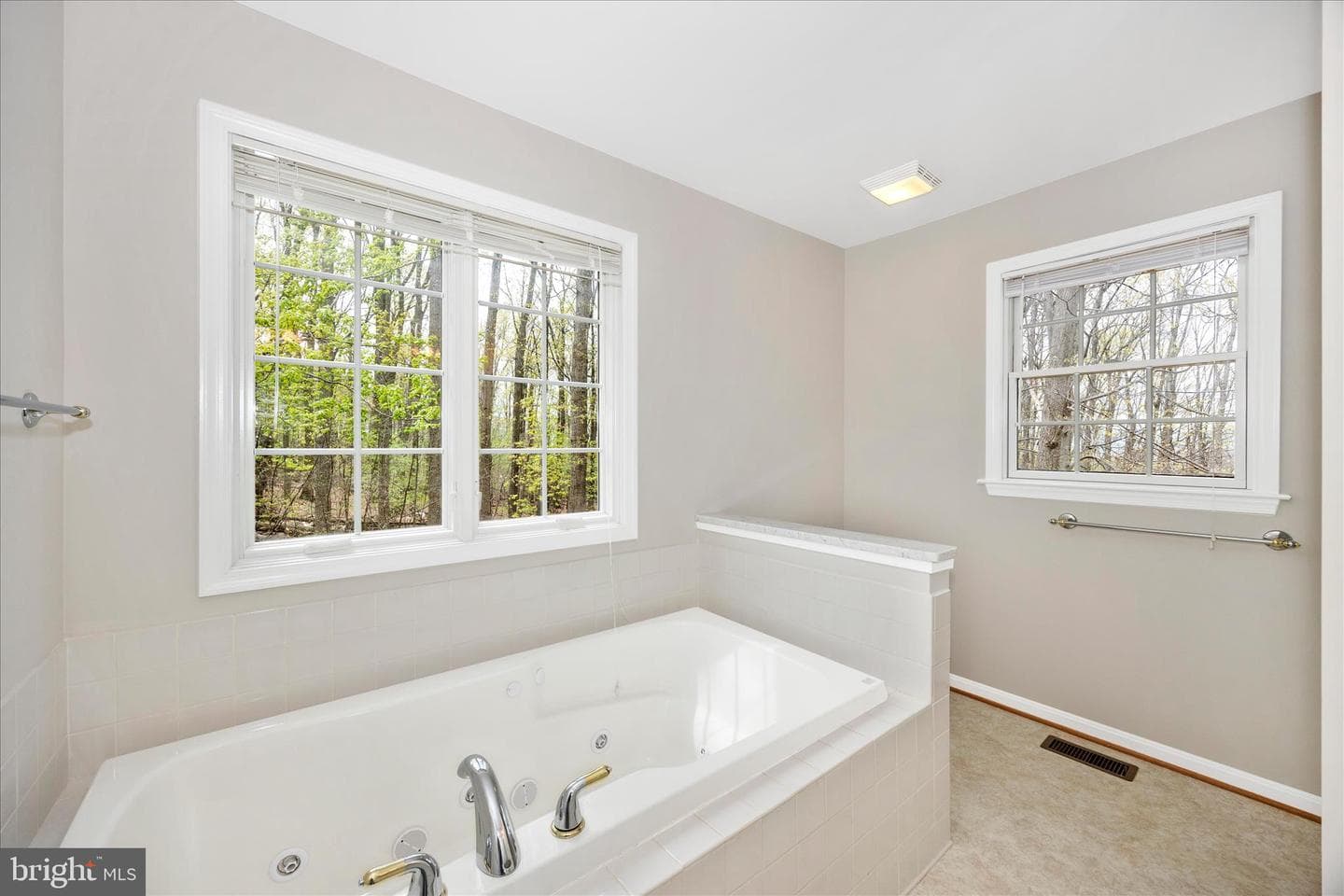 10393 Liberty Road photo 32