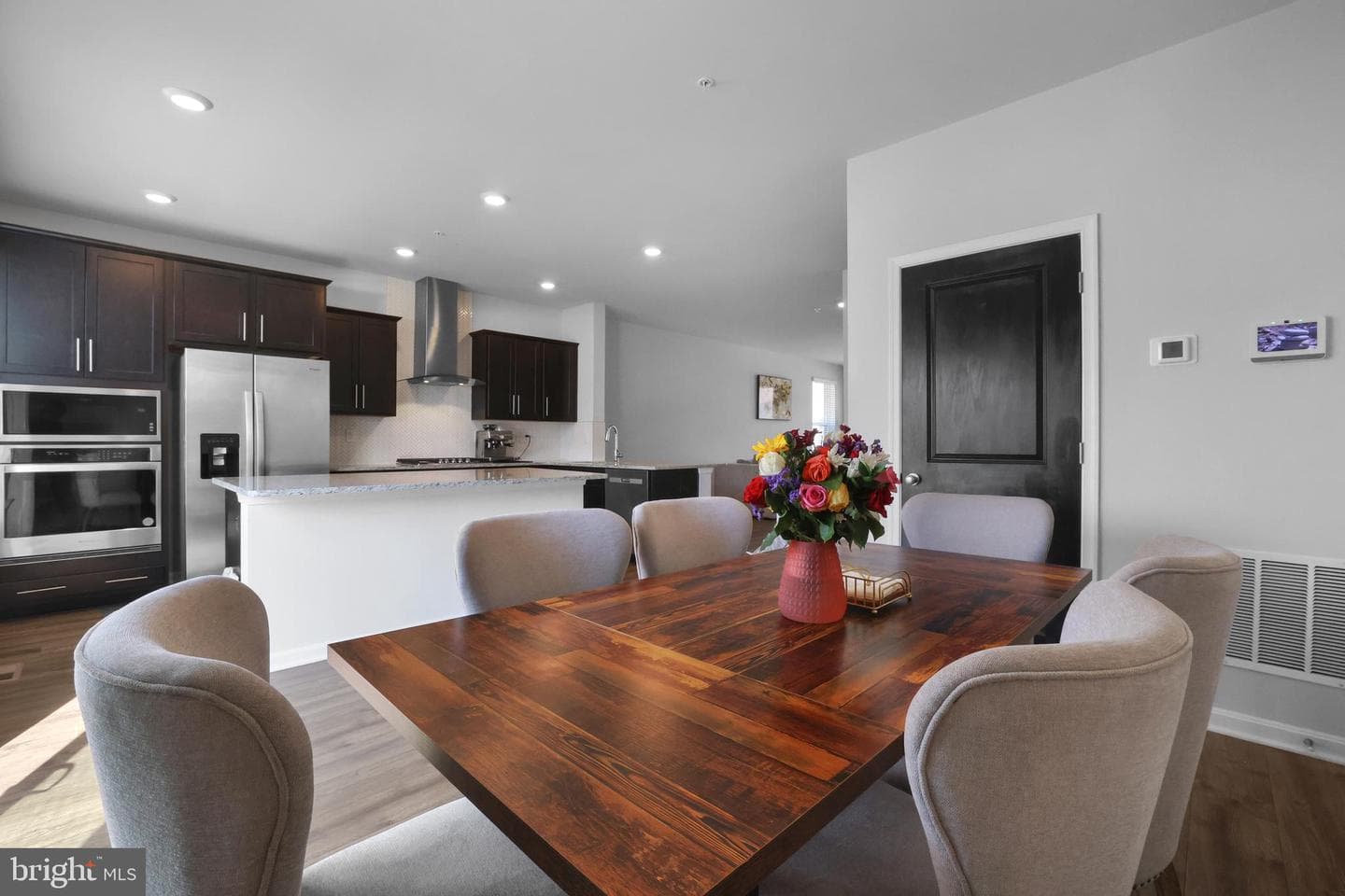 854 Amity Street photo 19