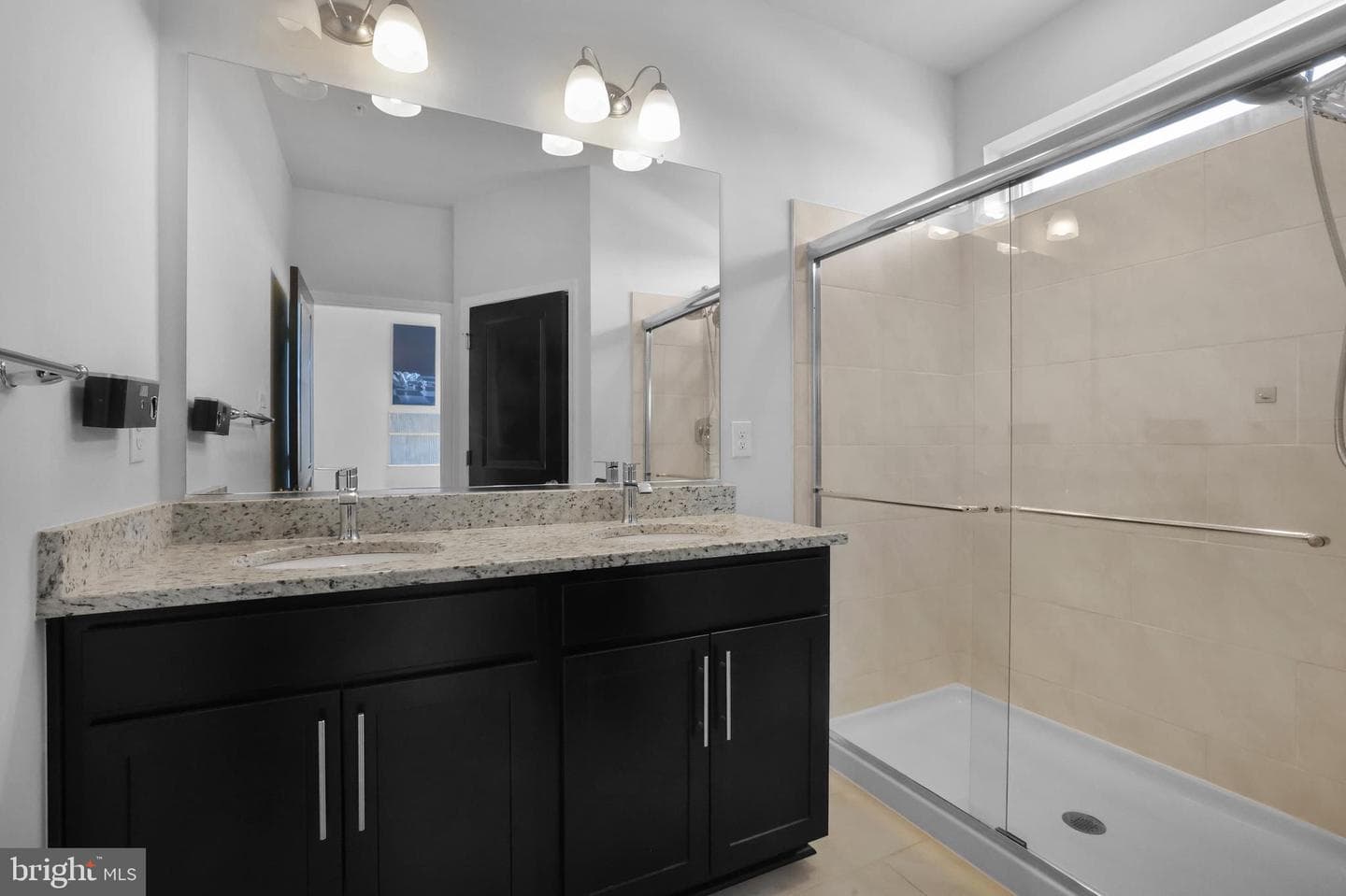 854 Amity Street photo 24