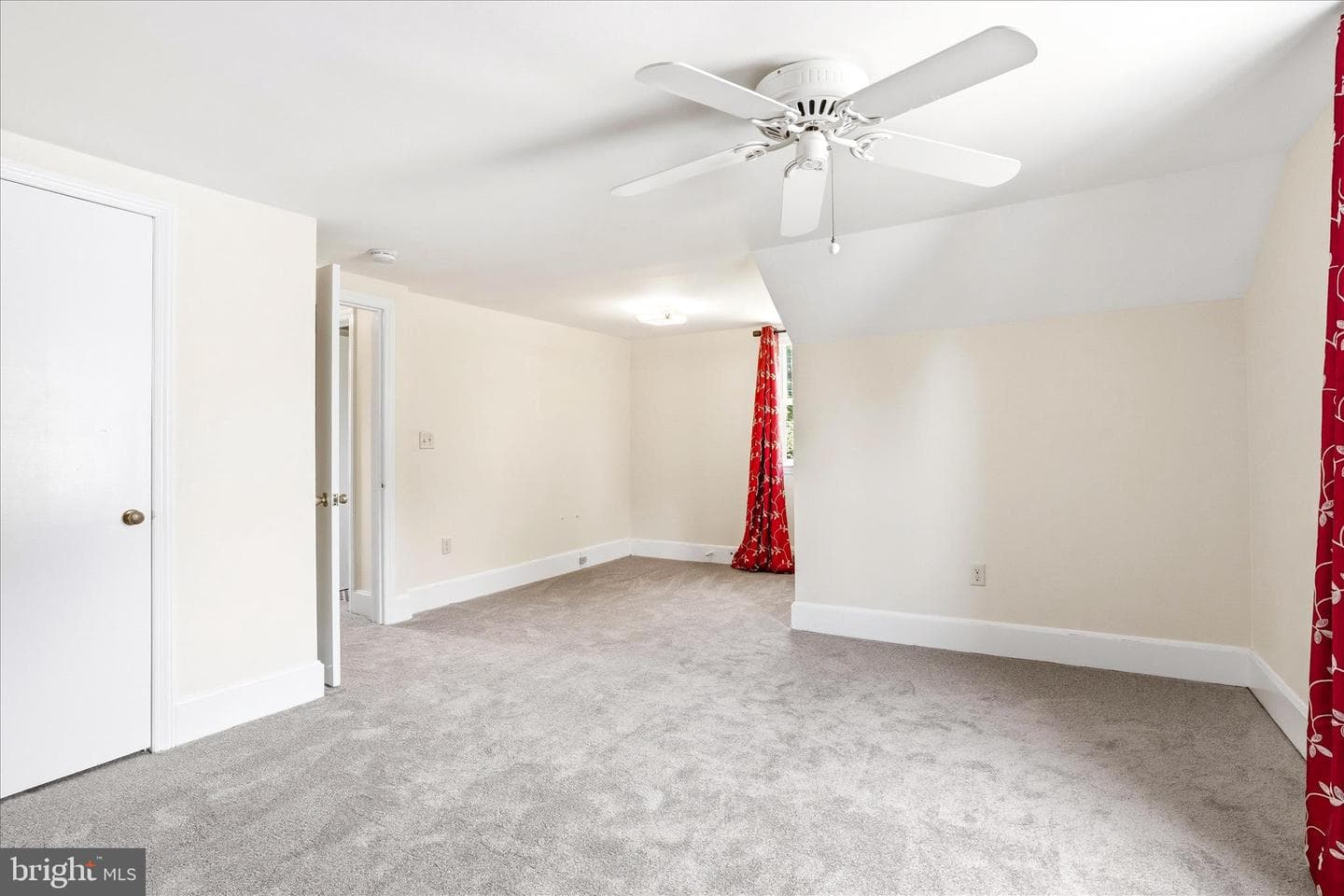 417 Biggs Avenue photo 33