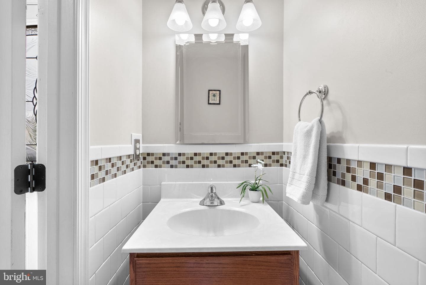 5609 Queen Anne Court photo 12