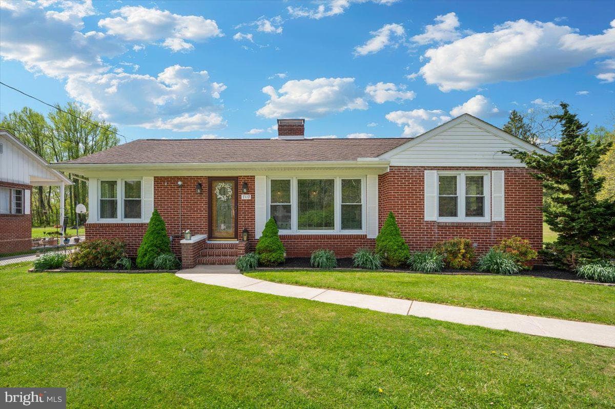 7117 Blue Mountain Road