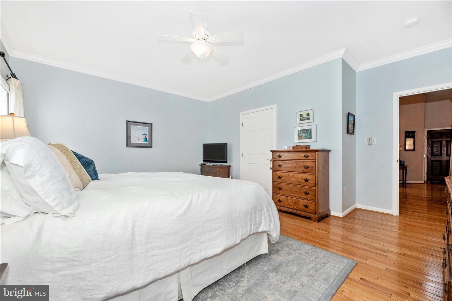 10604 Victorian Avenue photo 22