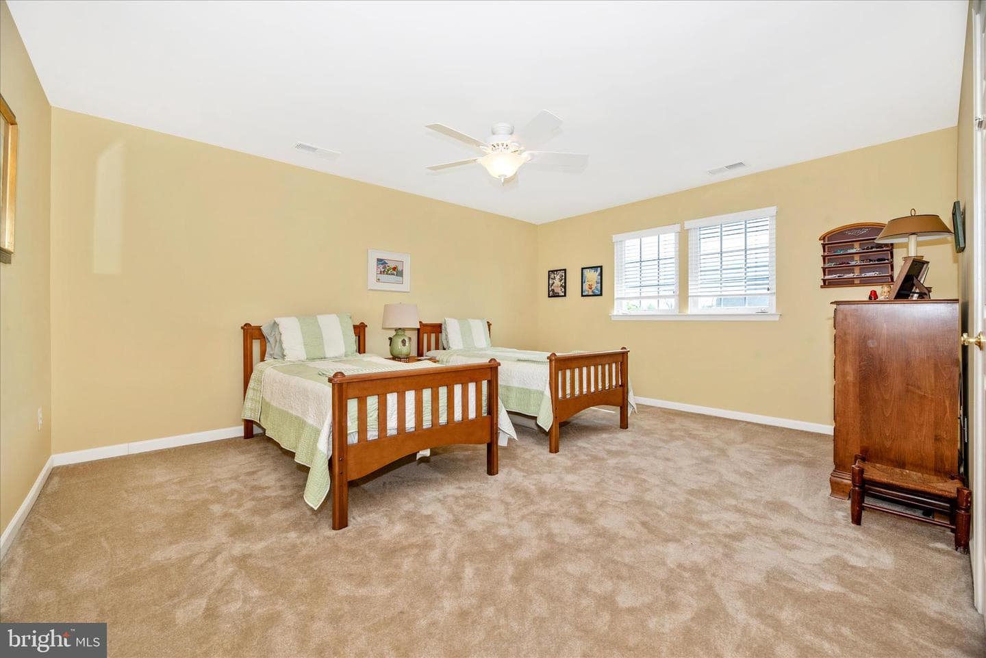 10604 Victorian Avenue photo 31