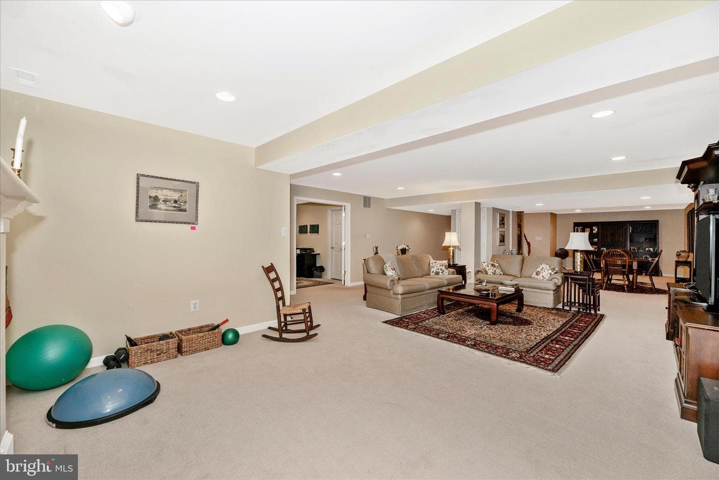10604 Victorian Avenue photo 34