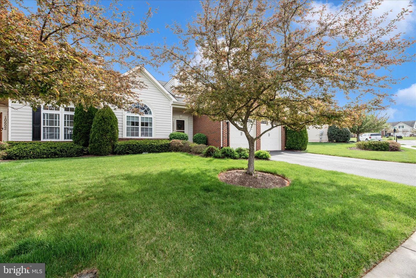 10604 Victorian Avenue photo 48