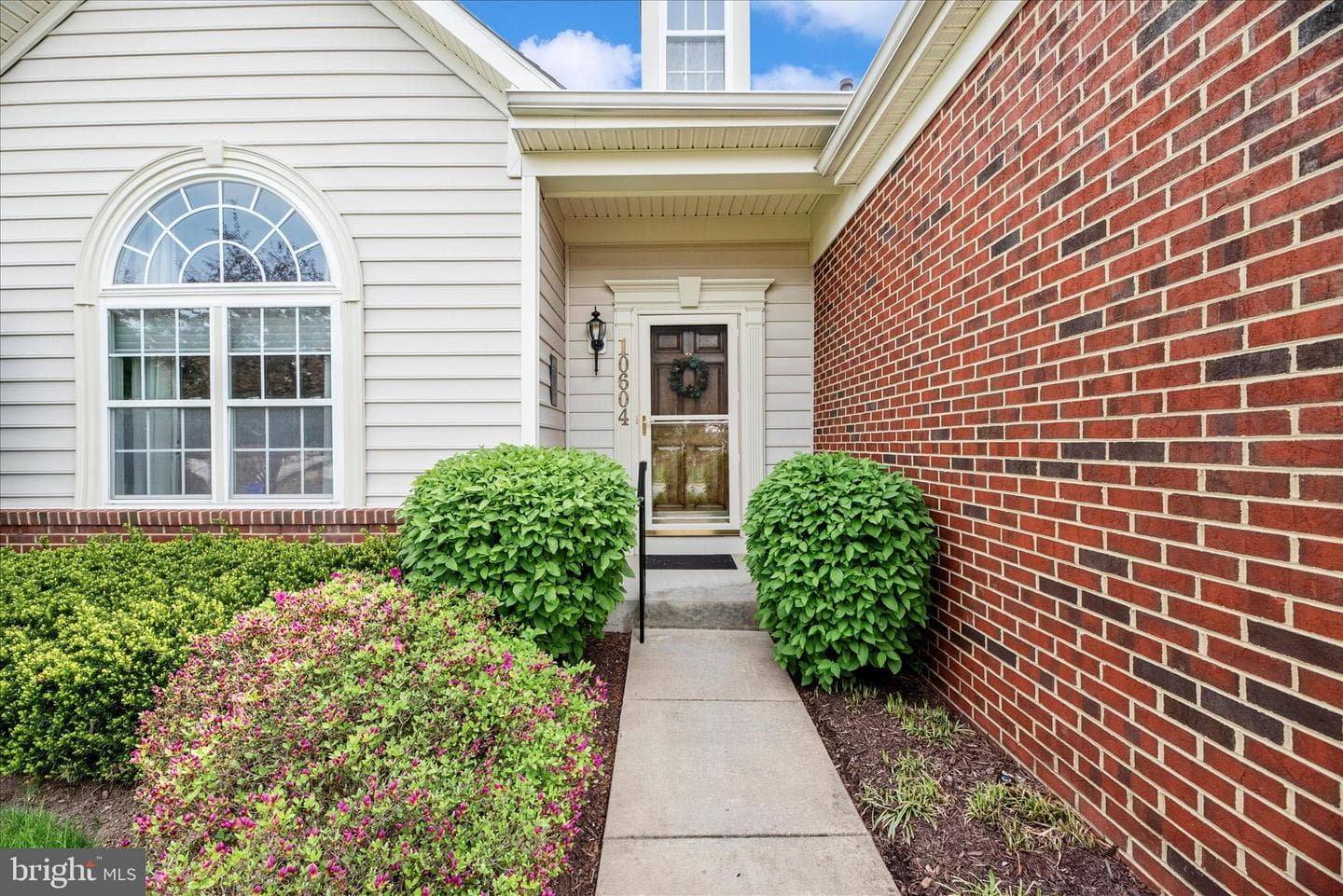 10604 Victorian Avenue photo 6