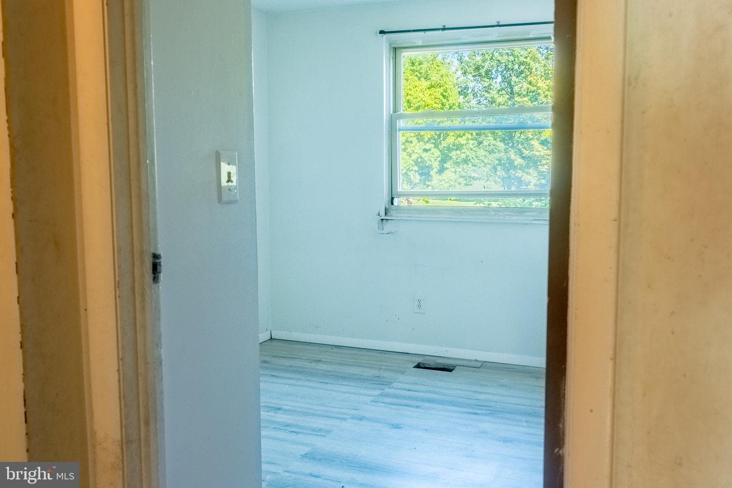 452 Center Street photo 13