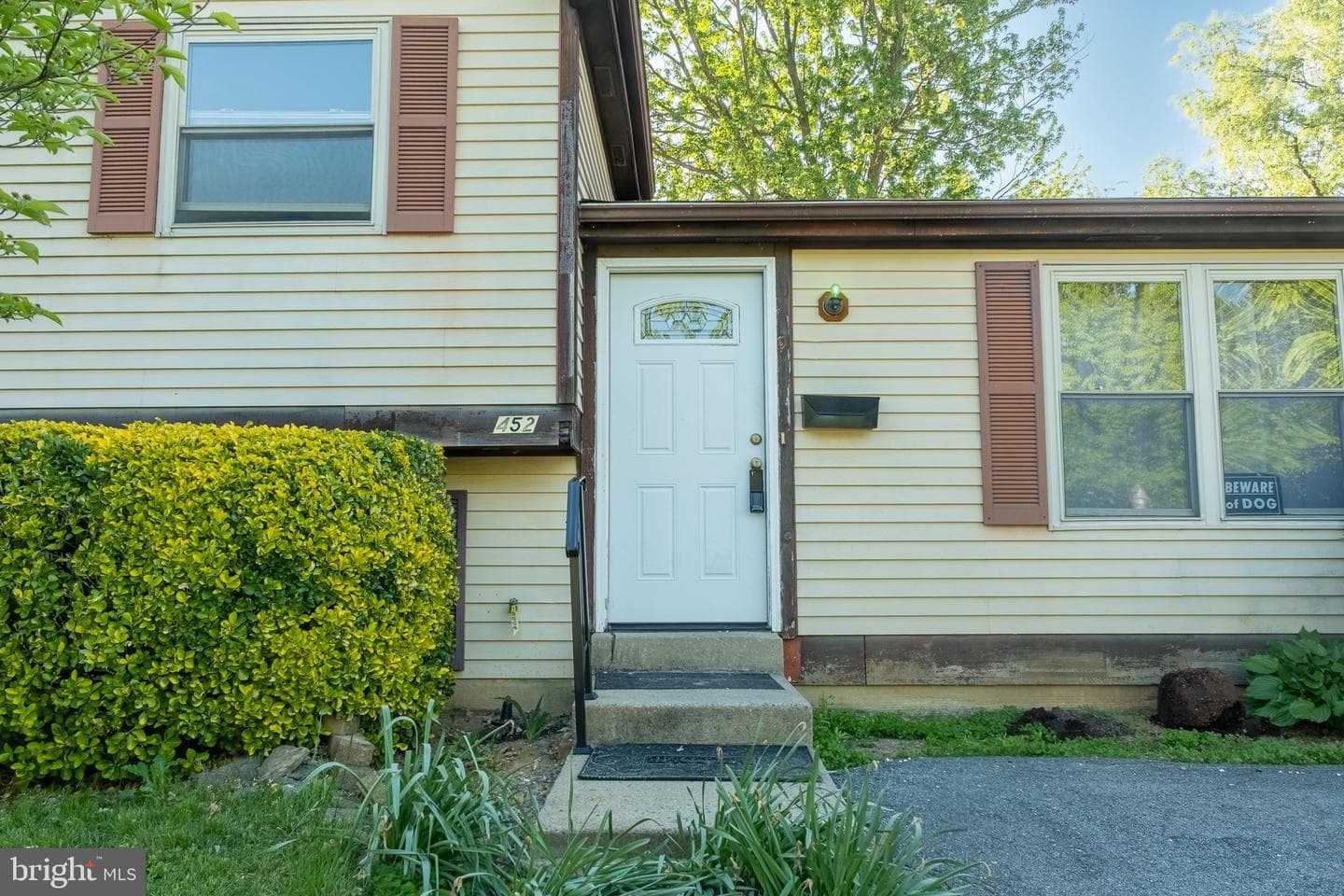 452 Center Street photo 2