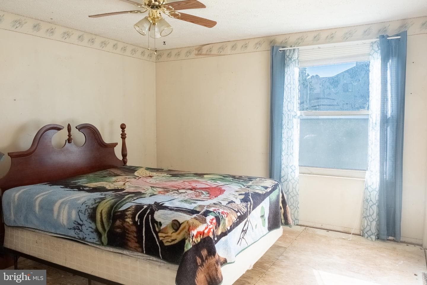 452 Center Street photo 24