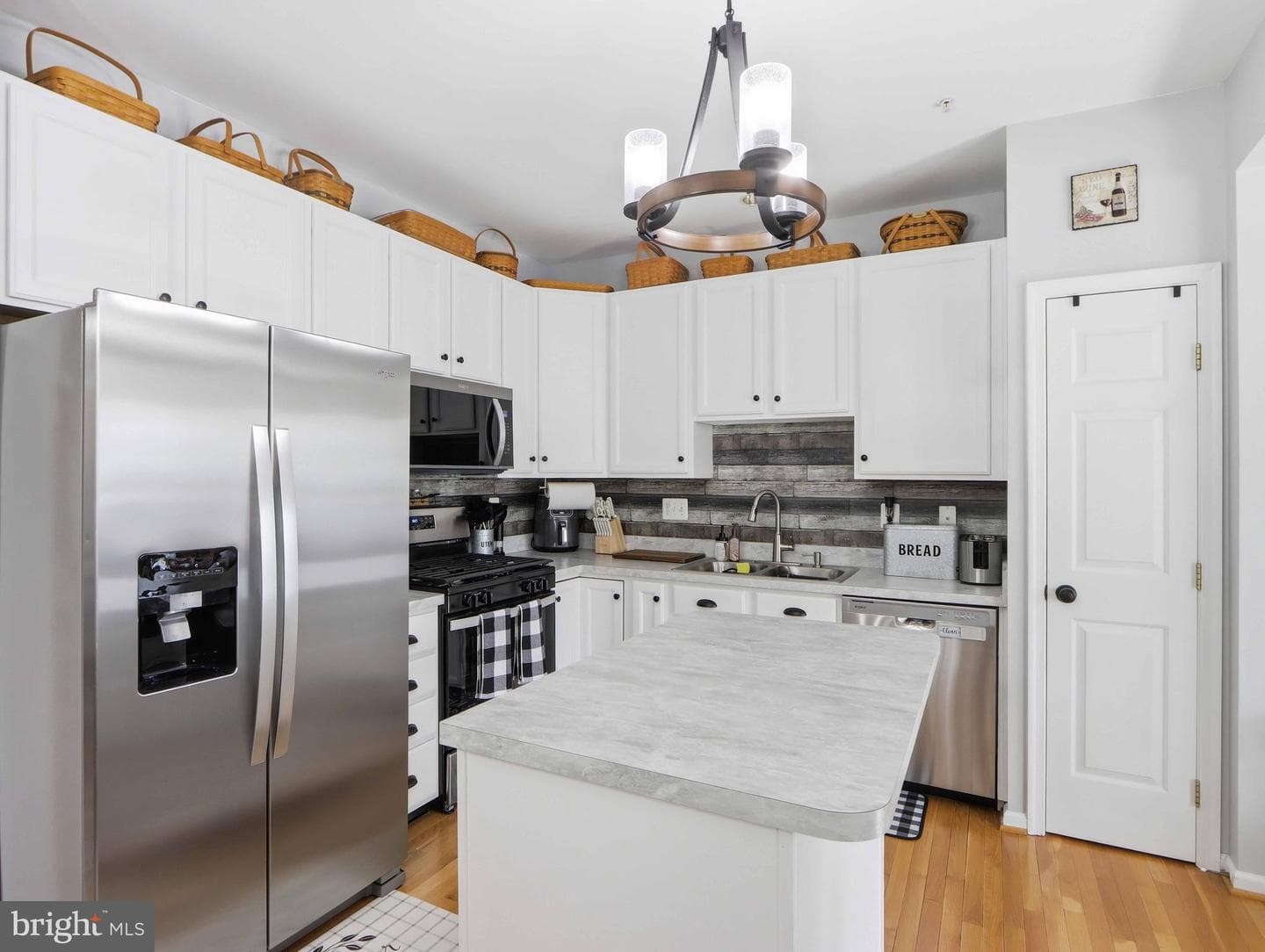 9418 Berkley Lane photo 14