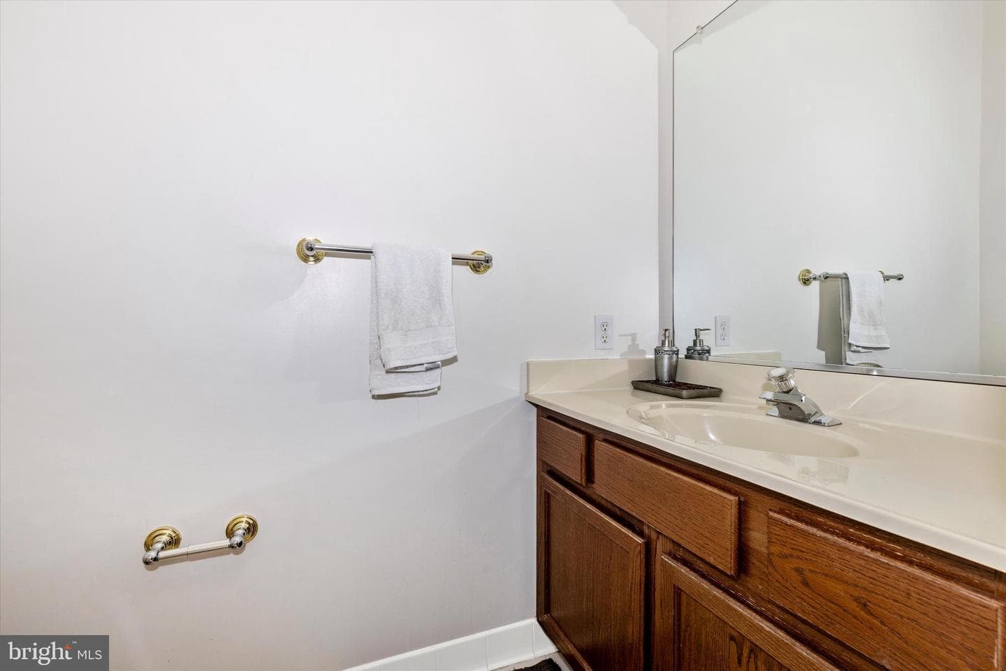 7083 Gresham Court W photo 14