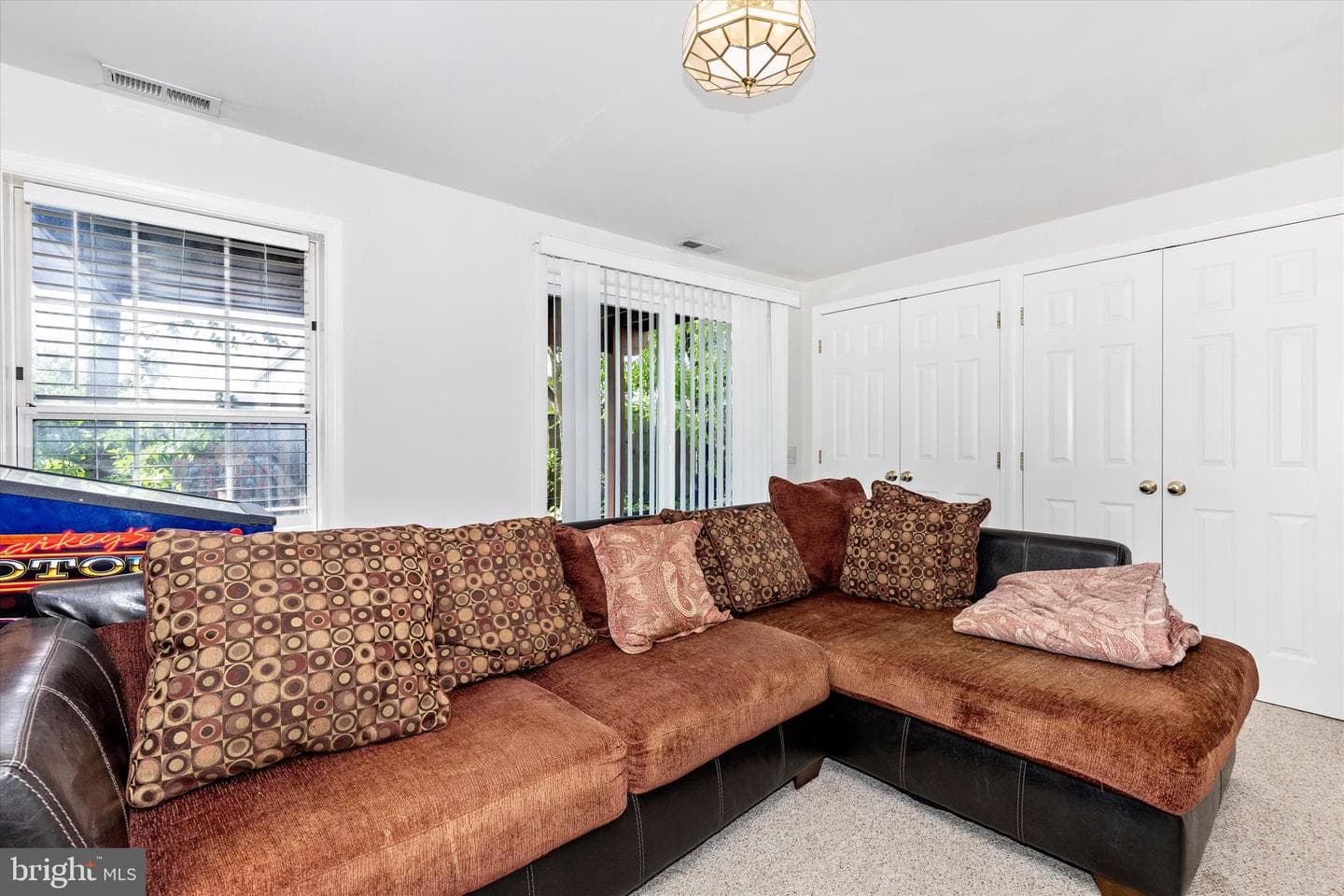 7083 Gresham Court W photo 27