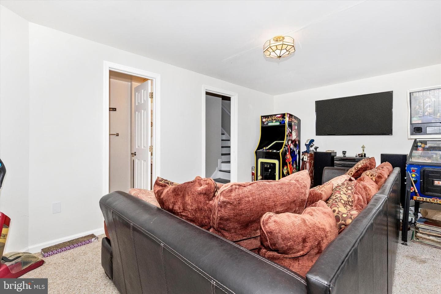 7083 Gresham Court W photo 29