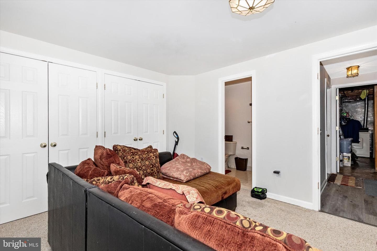 7083 Gresham Court W photo 30