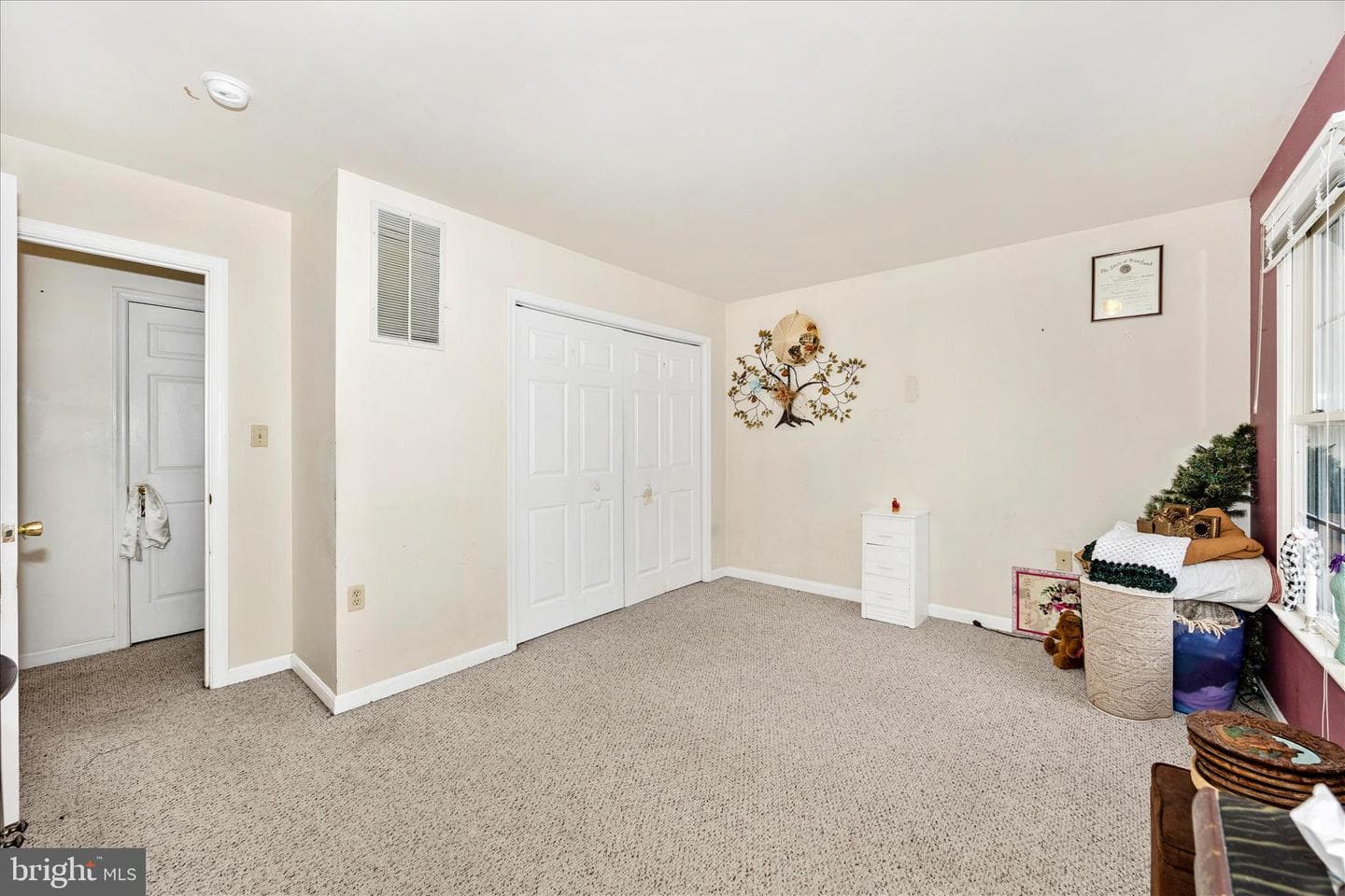 9549 Fingerboard Road photo 24