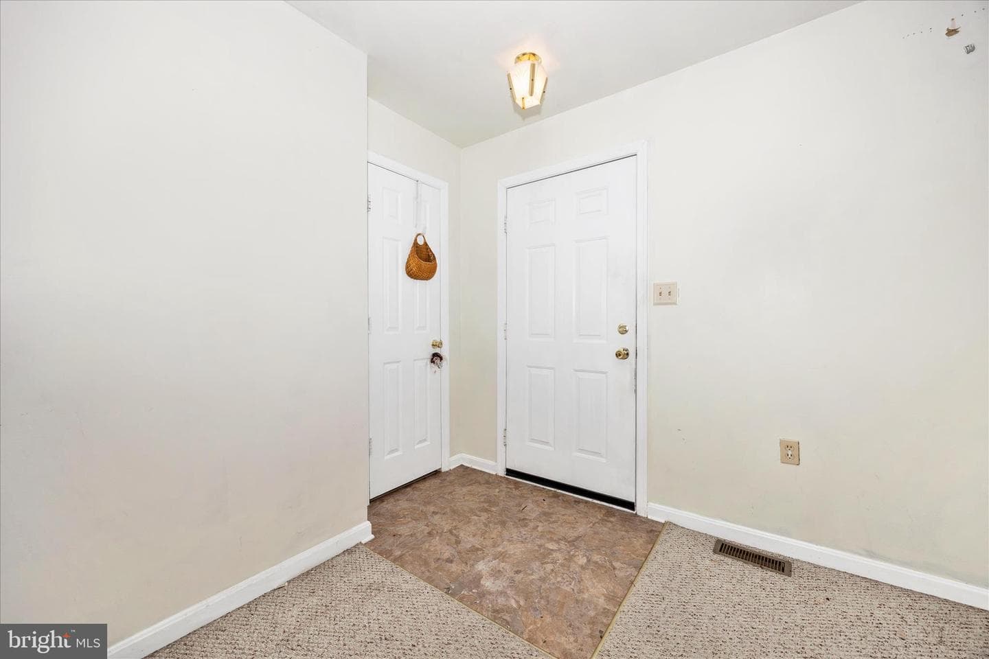 9549 Fingerboard Road photo 6