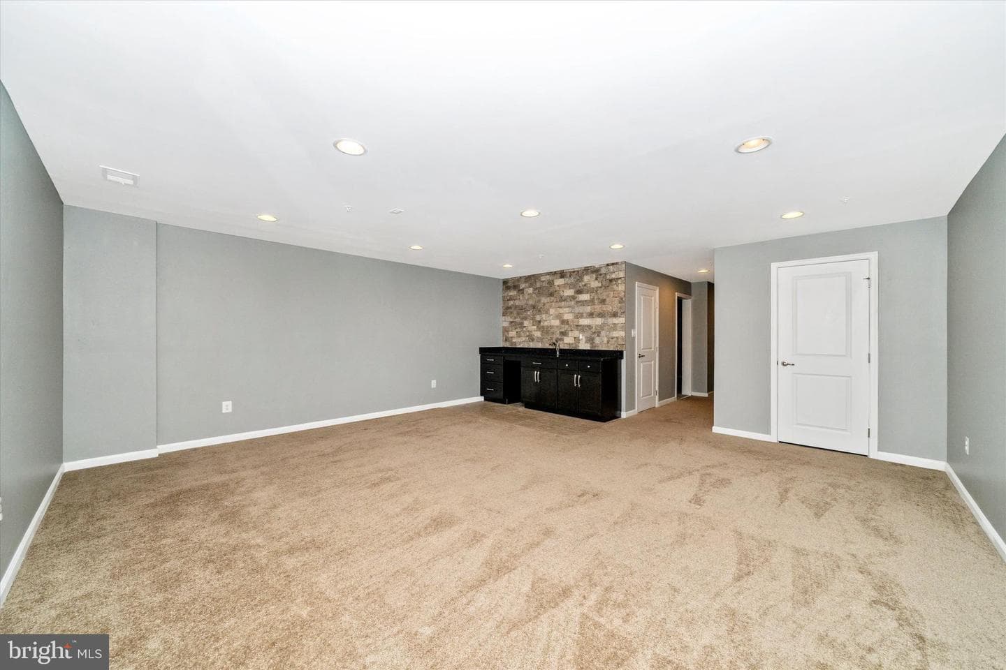 6425 Walcott Lane photo 36