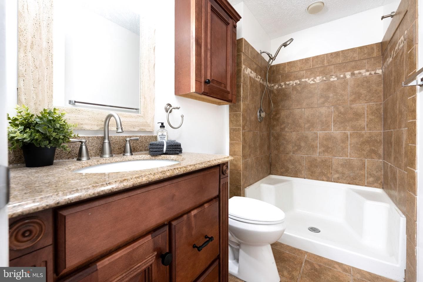 5490 Prince William Court photo 10