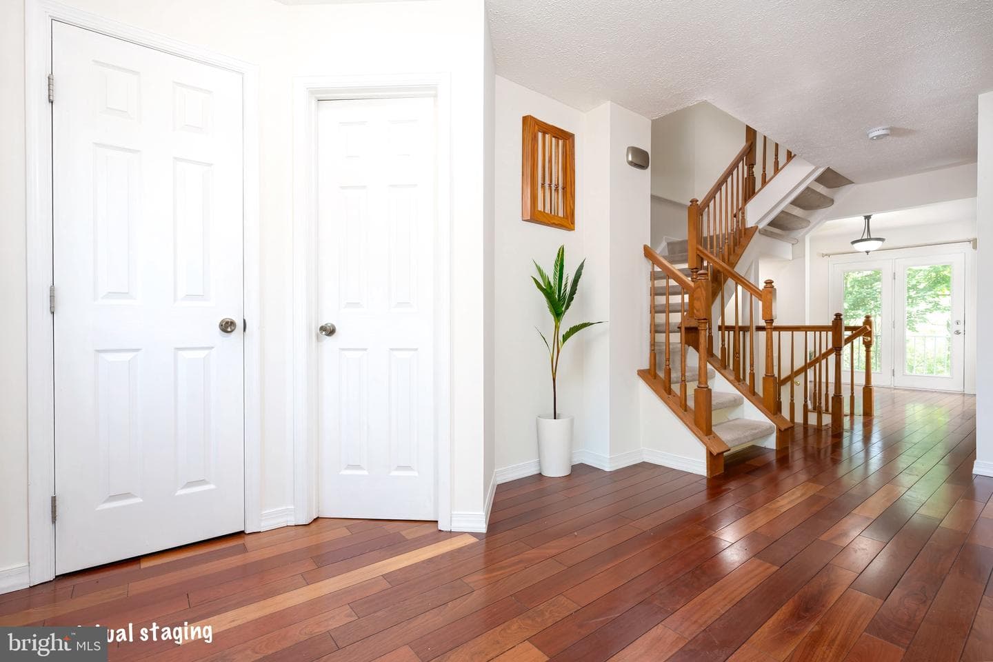 5490 Prince William Court photo 2