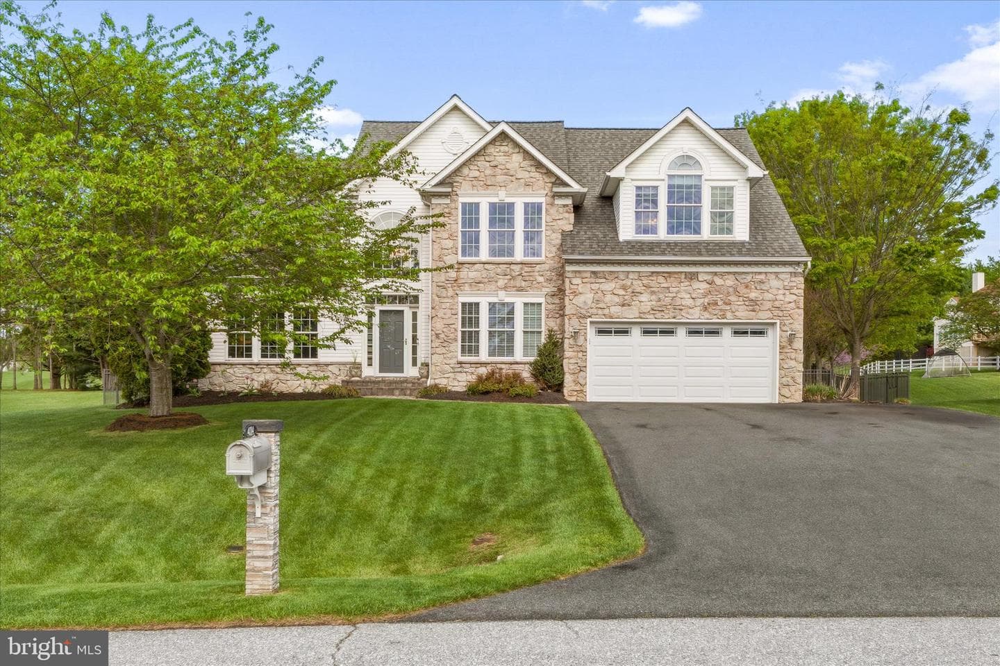 4114 Lomar photo 2