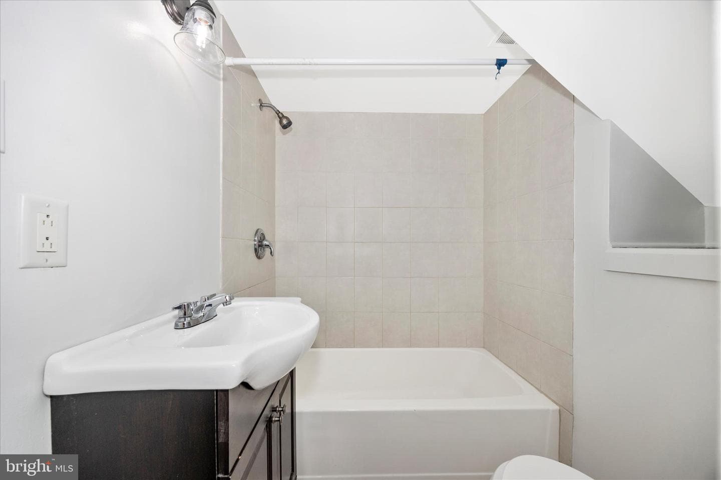 101 Andover Court photo 18