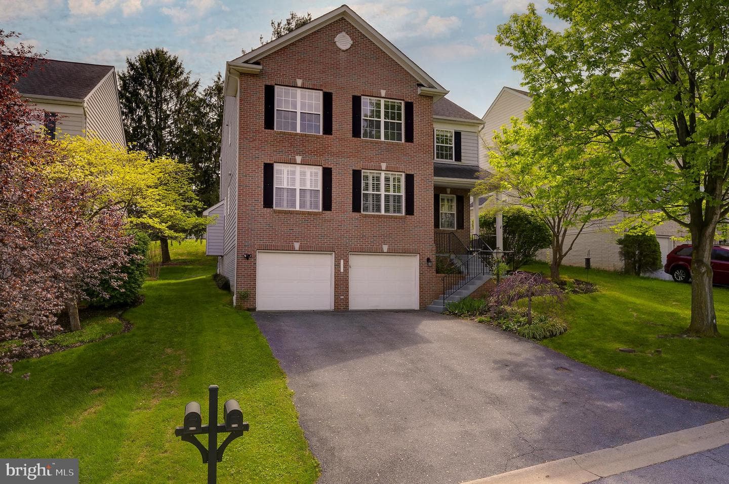 6905 Wimbledon Court, New Market