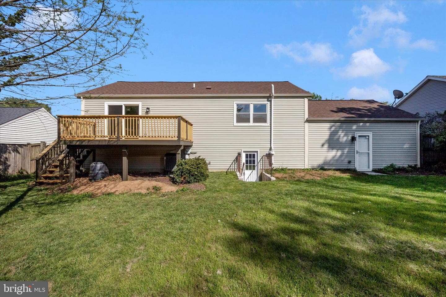 233 Diamond Drive photo 27