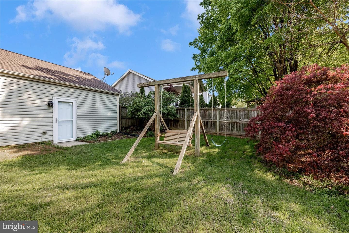 233 Diamond Drive photo 33