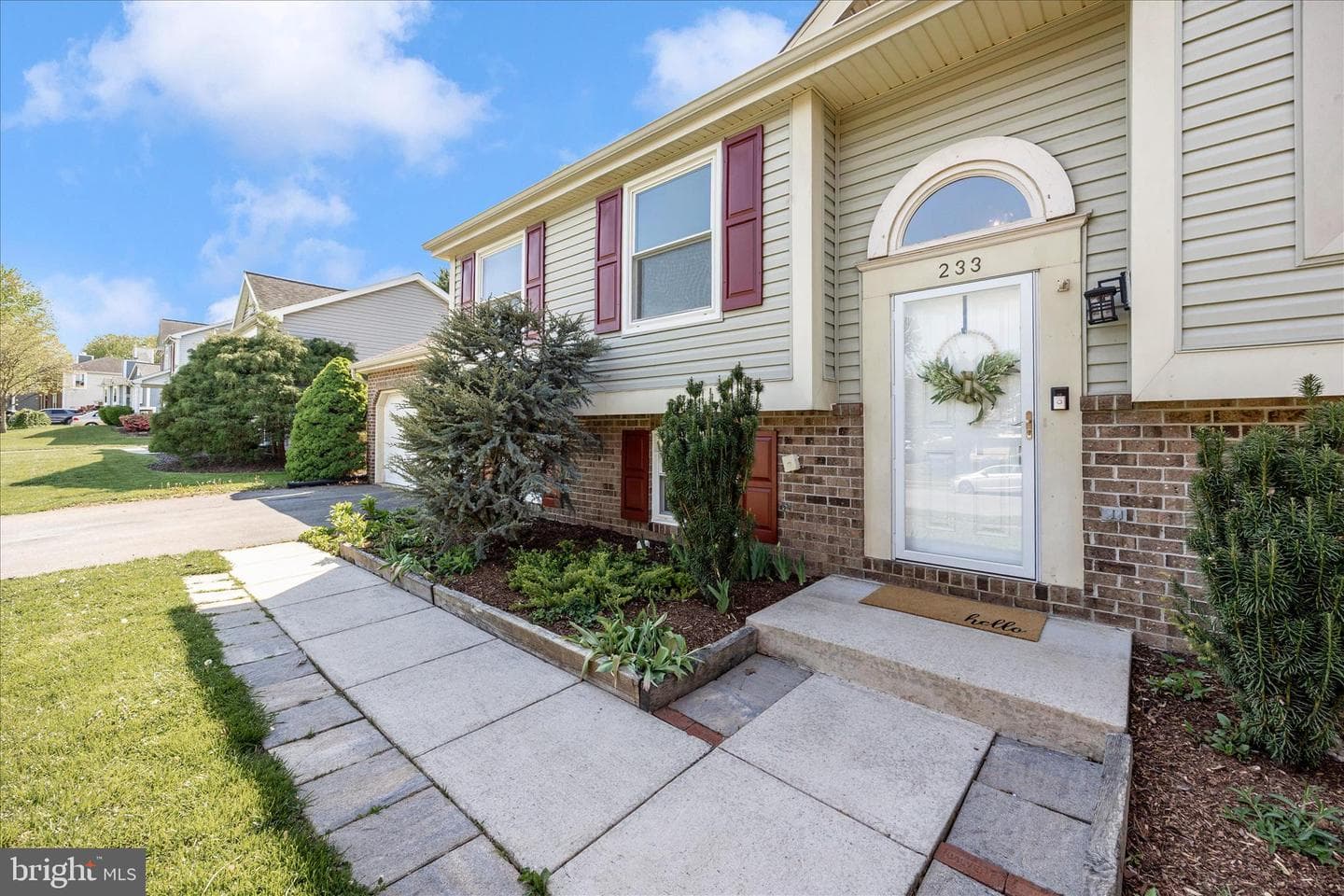 233 Diamond Drive photo 35