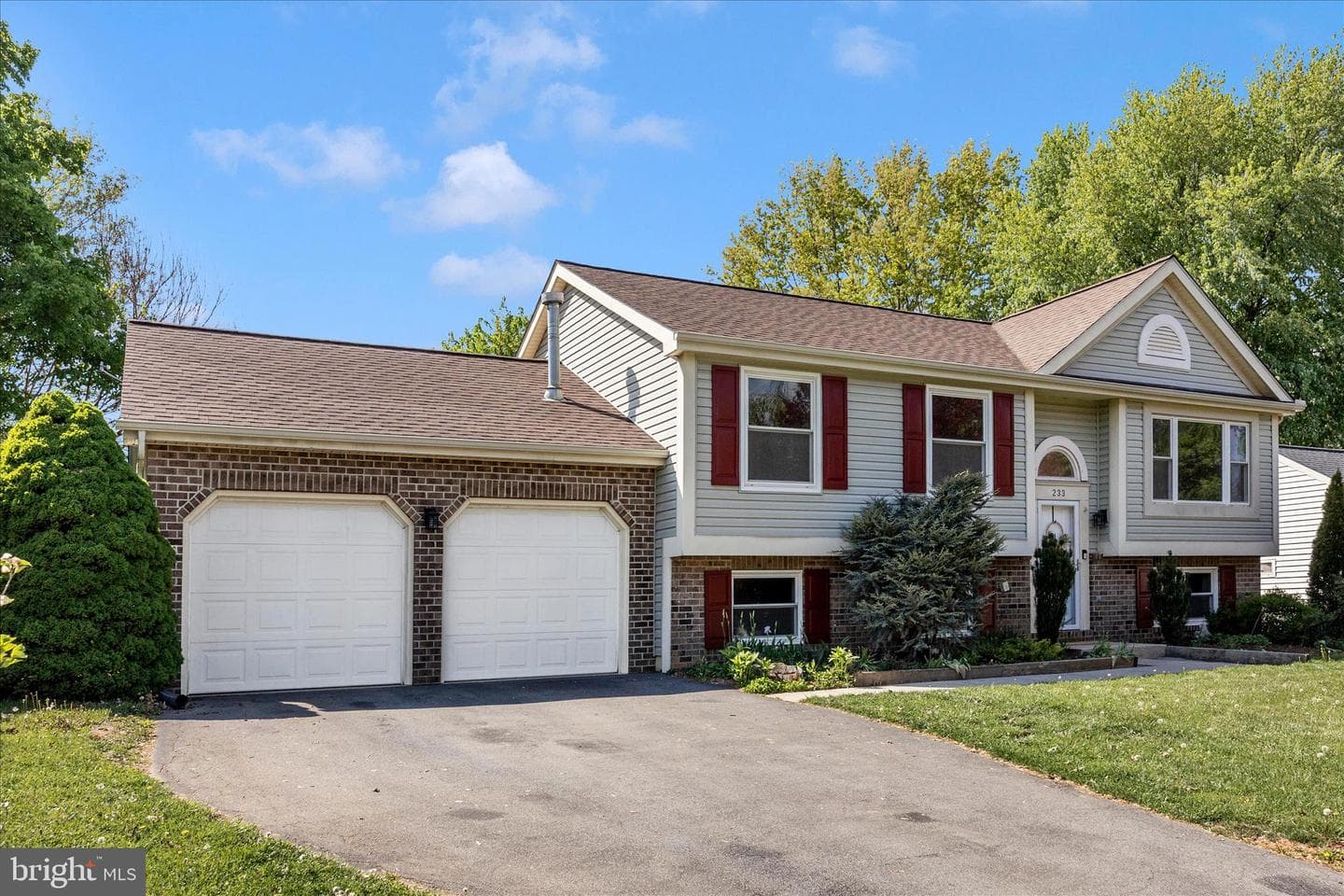 233 Diamond Drive photo 36