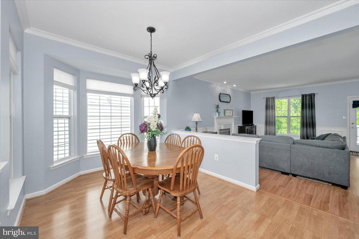 9718 Fleetwood Way photo 3