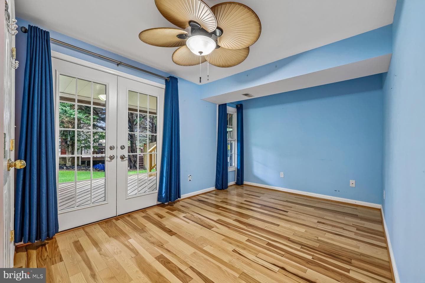 6610 Commodore Court photo 44