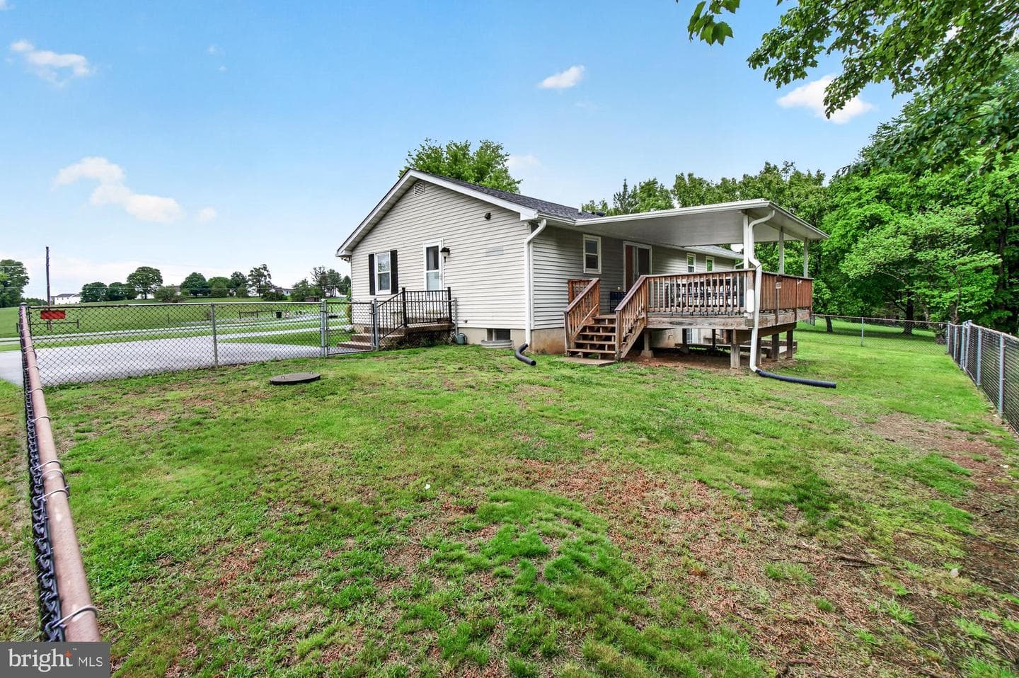 5601 Woodville Road photo 42