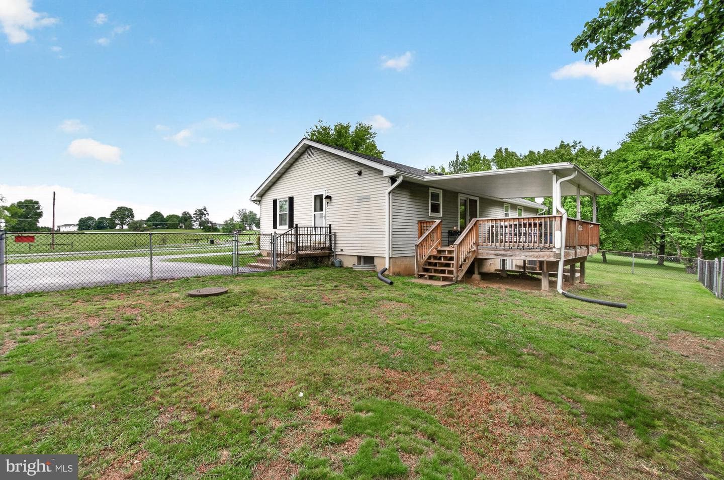 5601 Woodville Road photo 46