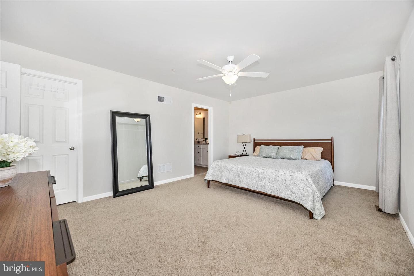 2916 Fence Buster Ct photo 16