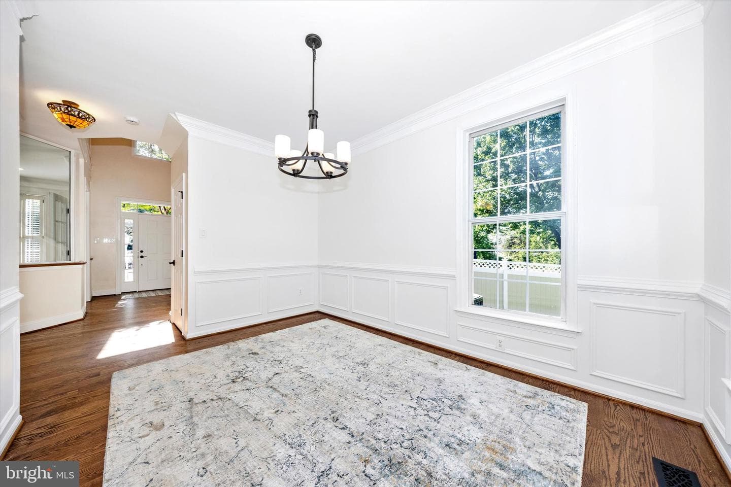 803 Apache Court photo 6