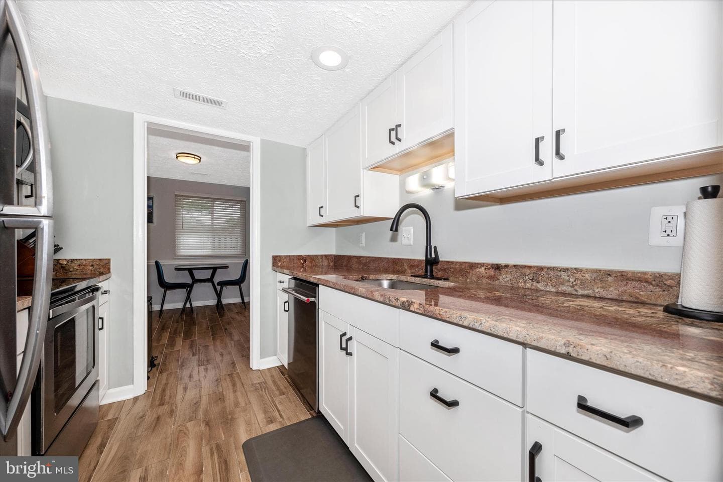 6934 Doublebrand Court photo 14