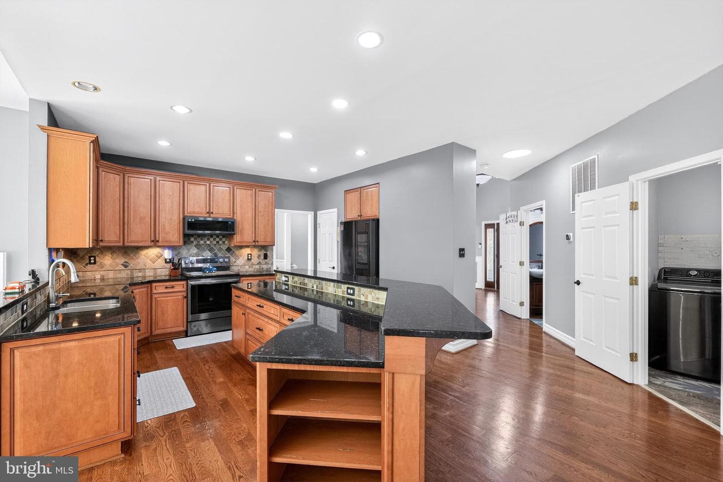 6355 Bannister Drive photo 28