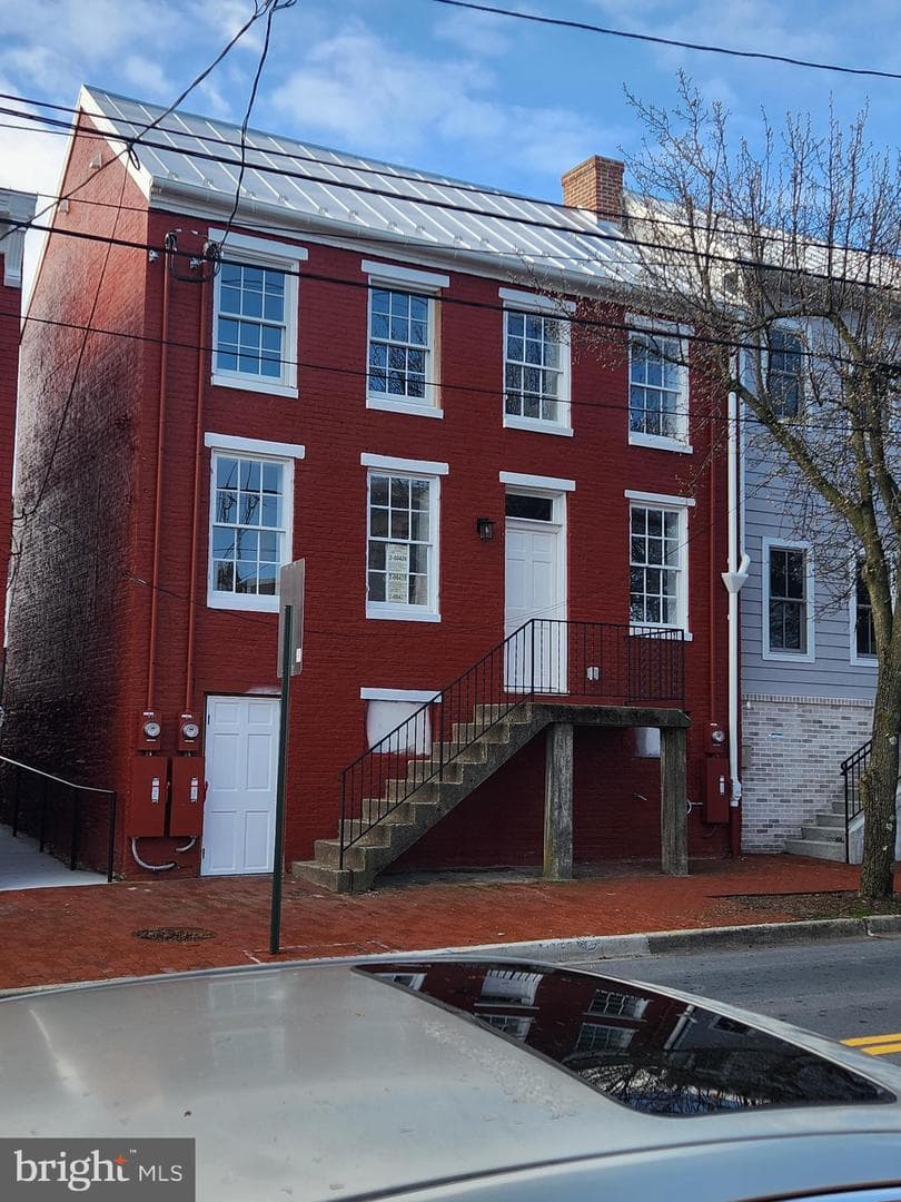 104 W All Saints Street #c2, Frederick
