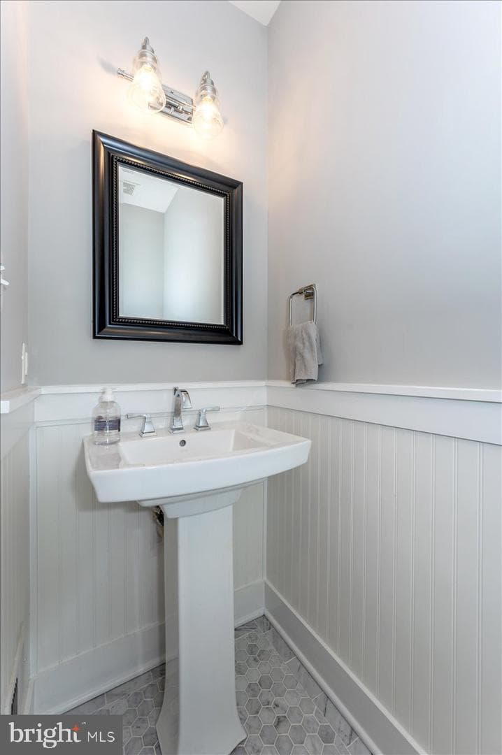 10214 Nuthatch Drive photo 24