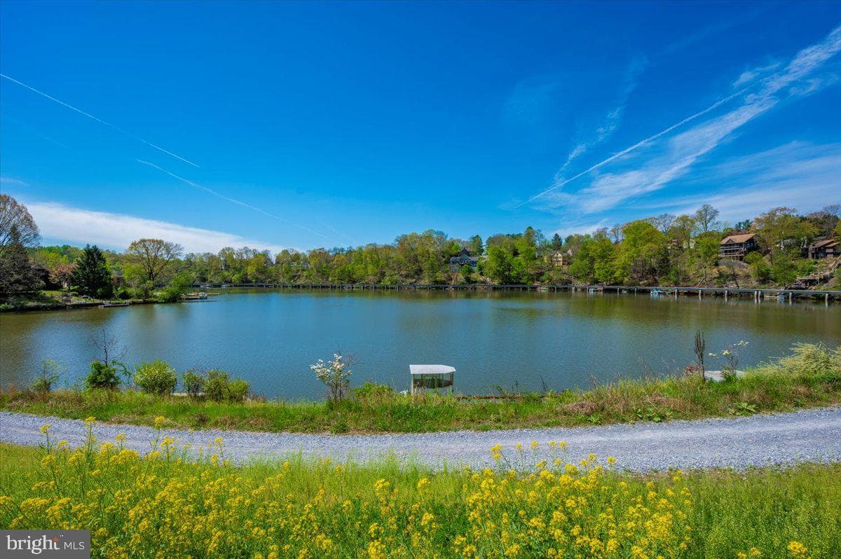 10214 Nuthatch Drive photo 81