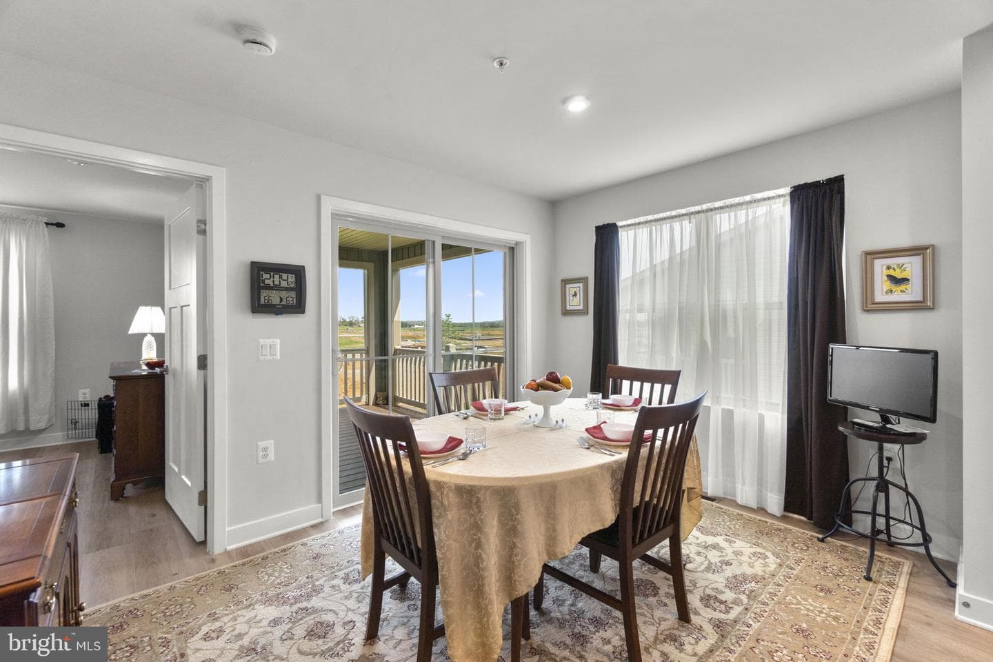2472 Silver Leaf Drive photo 9