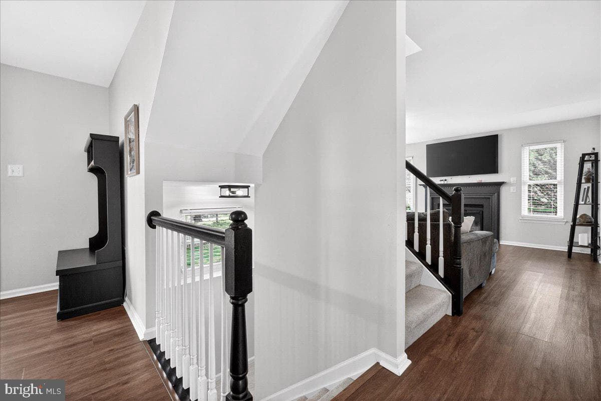 98 Pleasonton Court photo 17