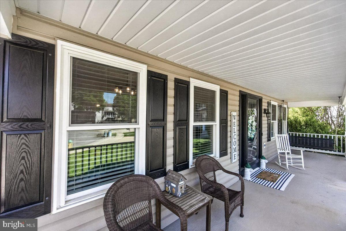 98 Pleasonton Court photo 5