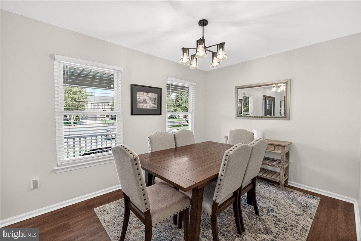 98 Pleasonton Court photo 9