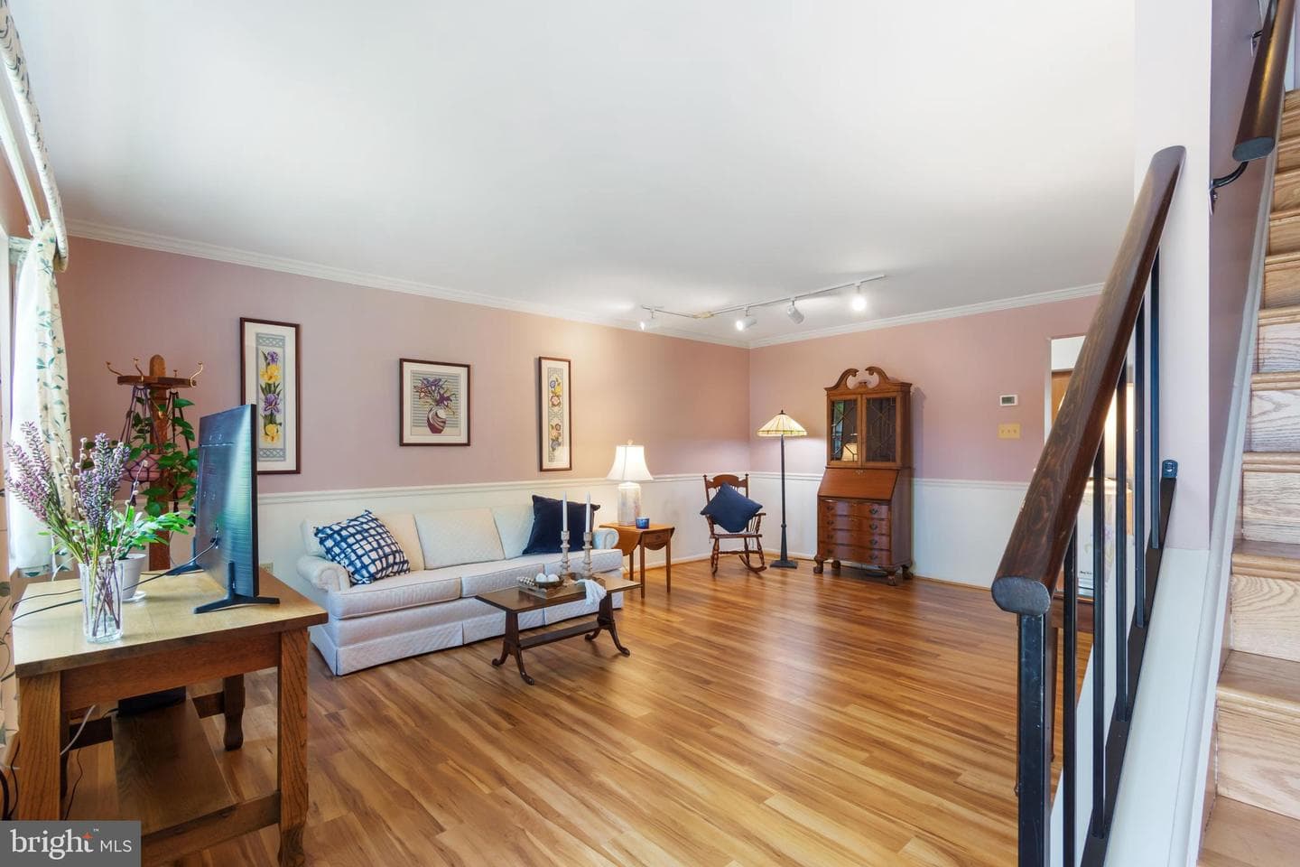 6826 Acacia Court photo 8