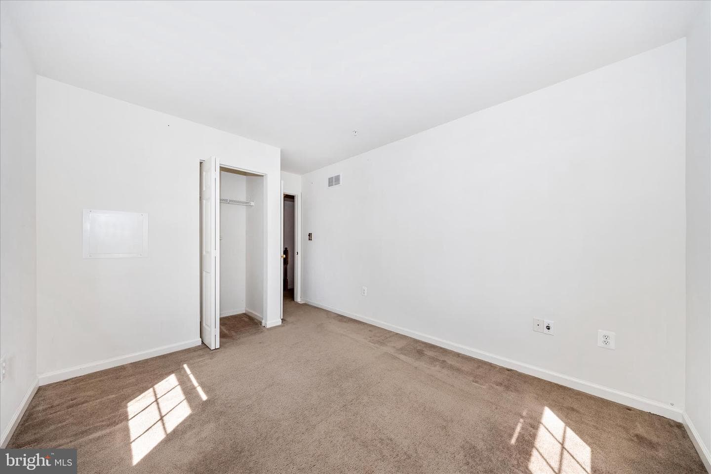 126 N Altamont Avenue photo 35