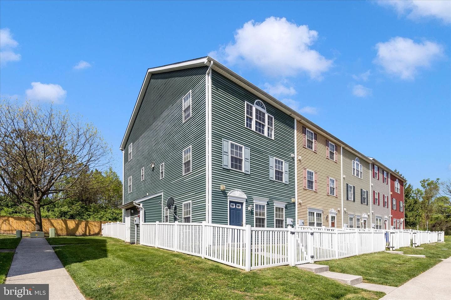 126 N Altamont Avenue photo 43