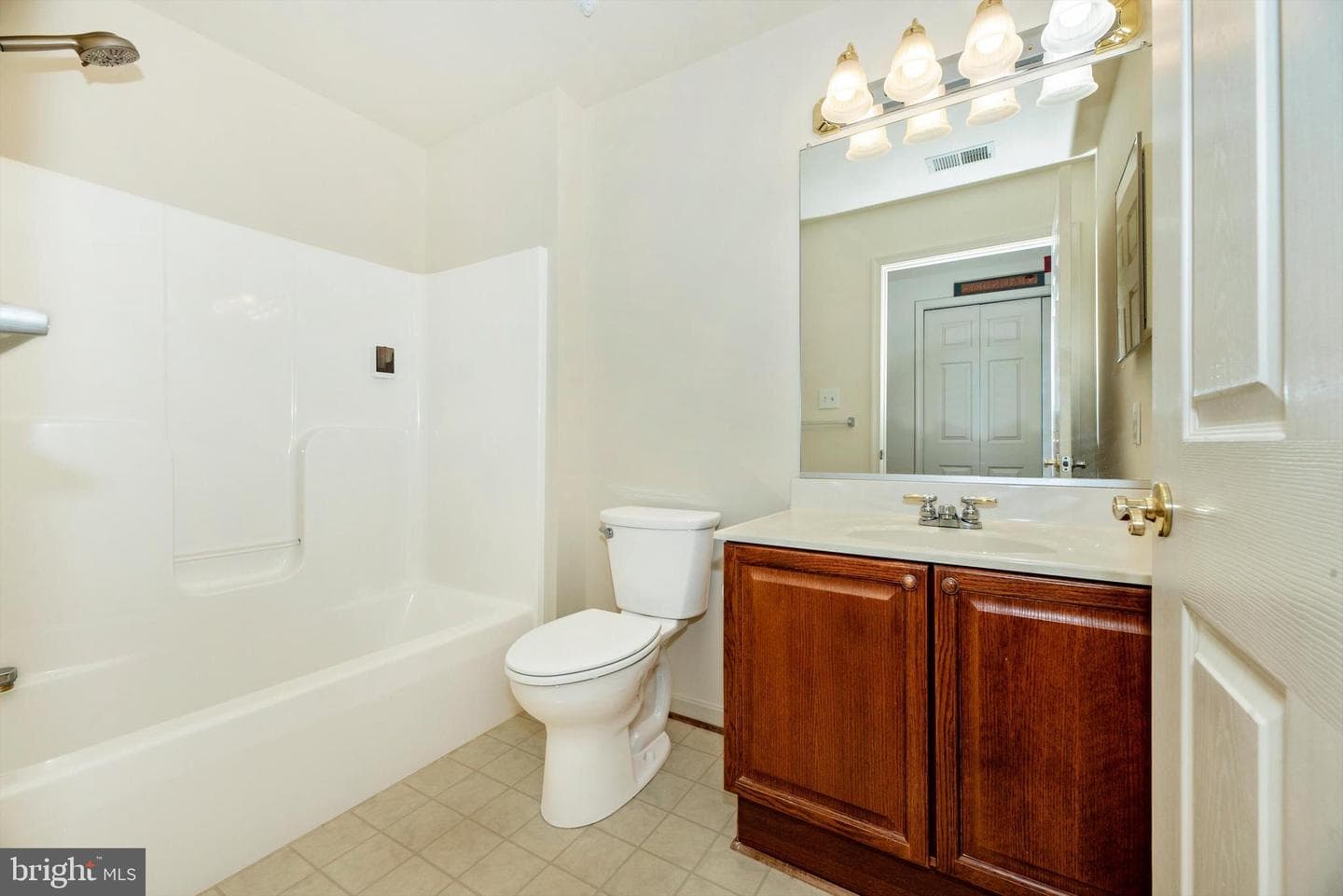 2506 Coach House Way #3b photo 31
